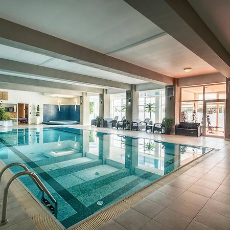 Hotel Wellness & Spa Nowy Dwor Жешов Екстериор снимка
