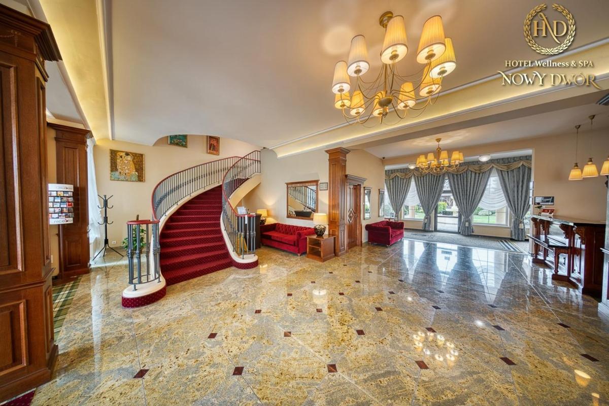 Hotel Wellness & Spa Nowy Dwor Жешов Екстериор снимка