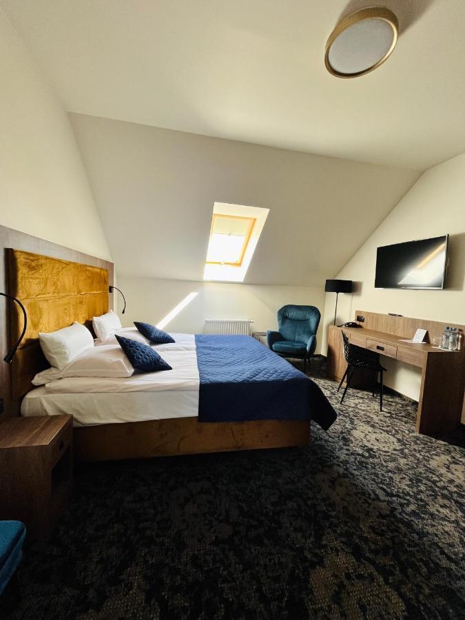 Hotel Wellness & Spa Nowy Dwor Жешов Екстериор снимка