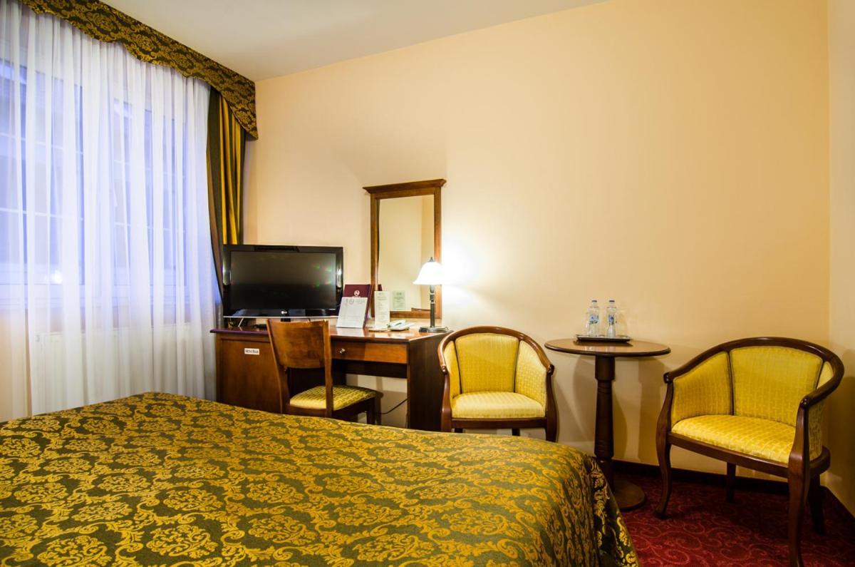 Hotel Wellness & Spa Nowy Dwor Жешов Стая снимка