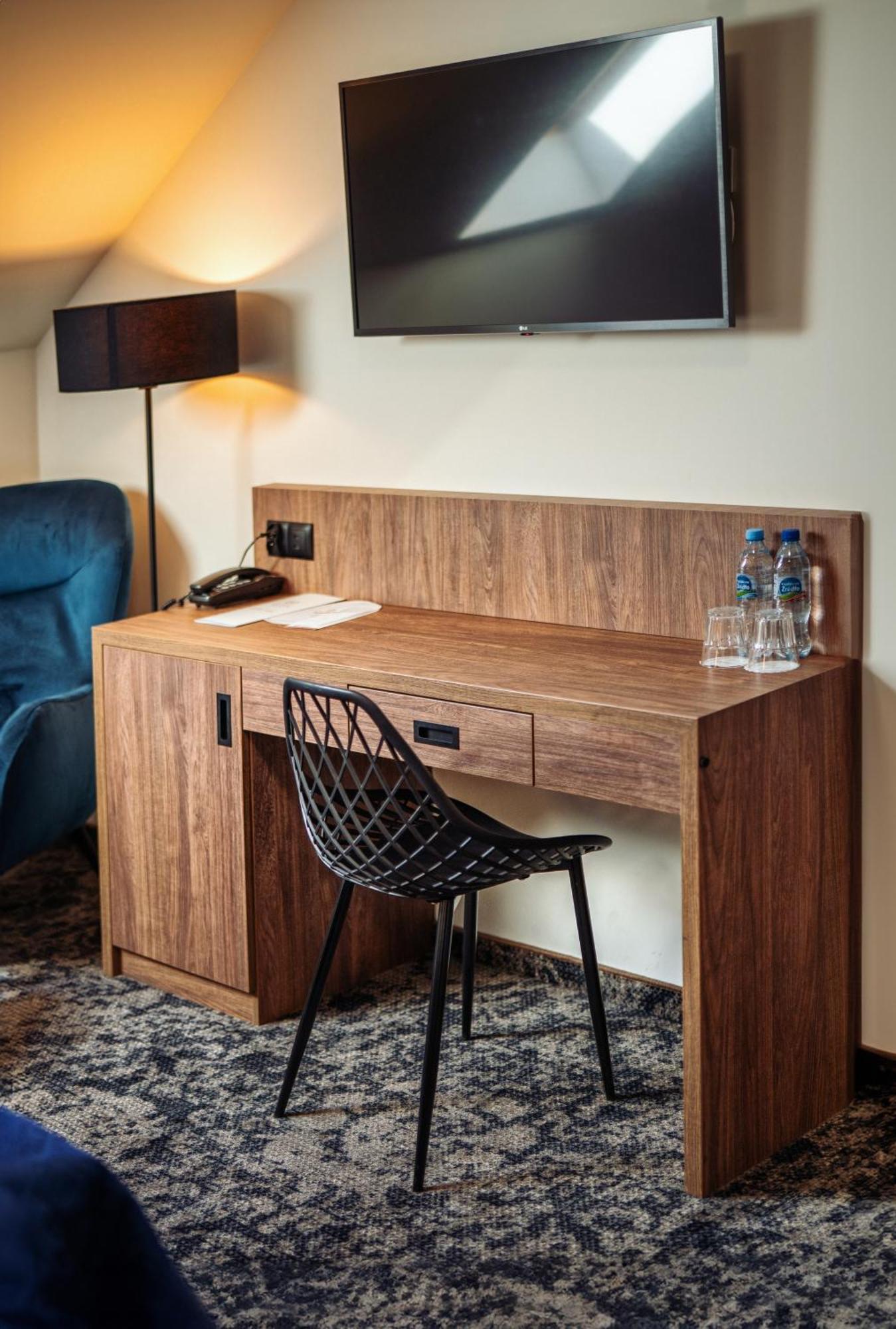 Hotel Wellness & Spa Nowy Dwor Жешов Екстериор снимка