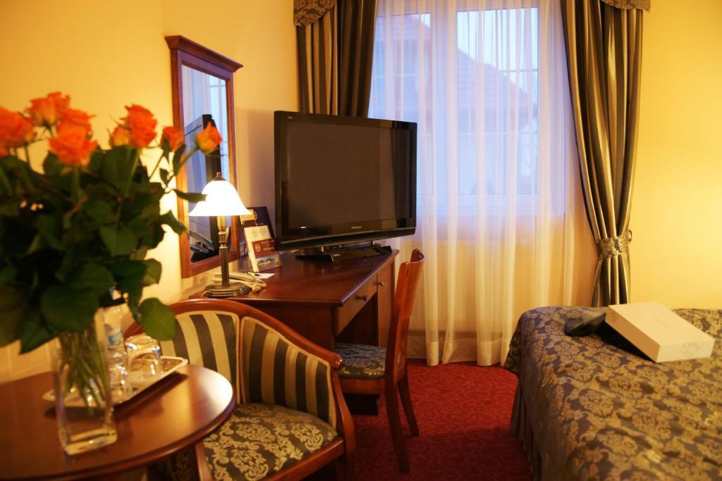 Hotel Wellness & Spa Nowy Dwor Жешов Стая снимка
