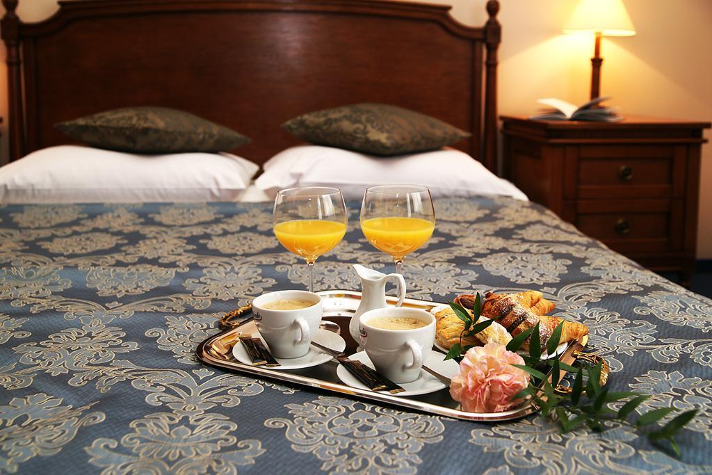Hotel Wellness & Spa Nowy Dwor Жешов Стая снимка