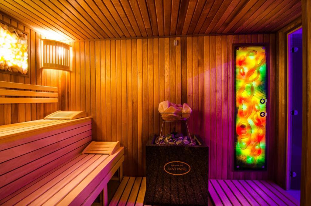 Hotel Wellness & Spa Nowy Dwor Жешов Екстериор снимка