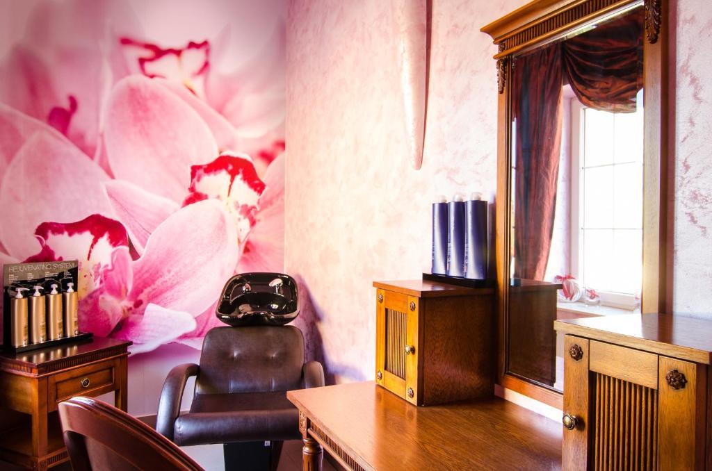 Hotel Wellness & Spa Nowy Dwor Жешов Екстериор снимка